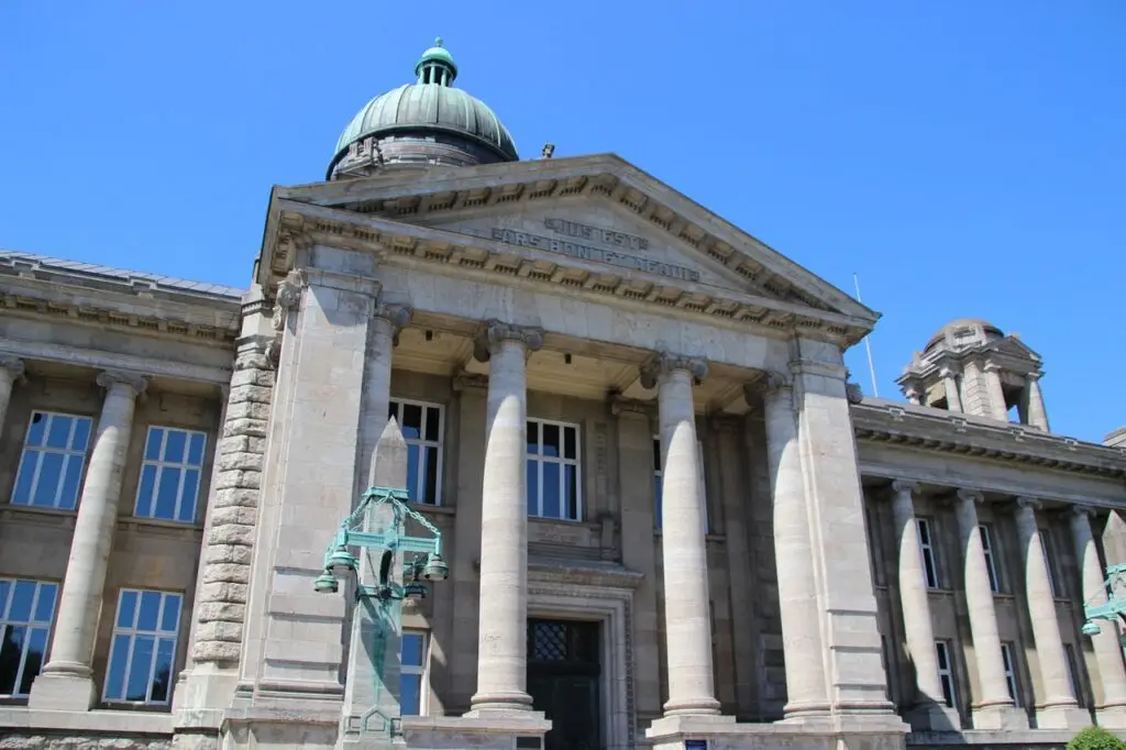 municipal court building, hanseatic higher regional court, hamburg-3418851.jpg